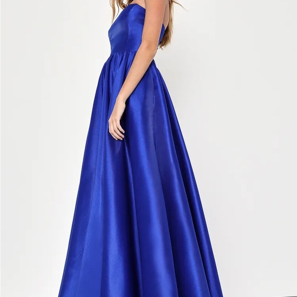 💙Lulus NWT Royal Blue Strapless Formal Maxi Dress With Pockets | FREE Shipping💙 - Picture 4 of 6